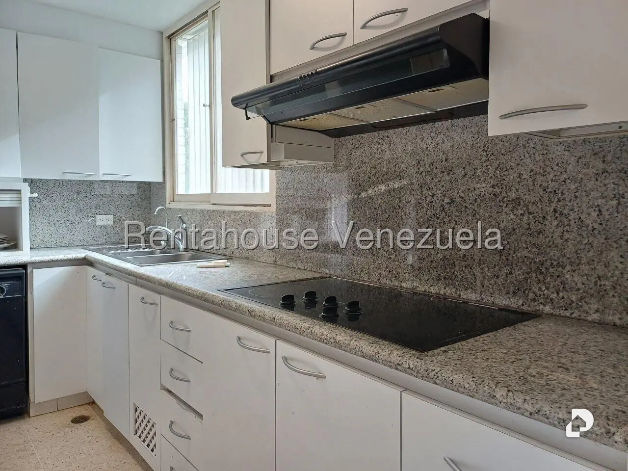 Apartamento en Las Mercedes, Caracas – 29