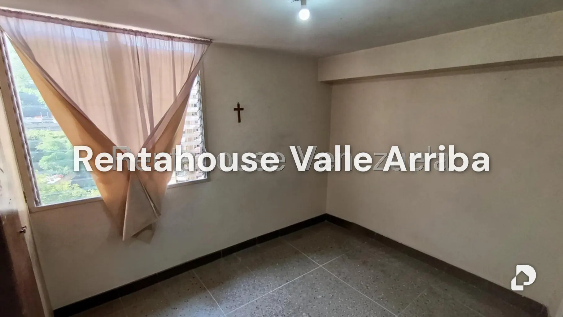 Apartamento en El Paraíso, Caracas – 24