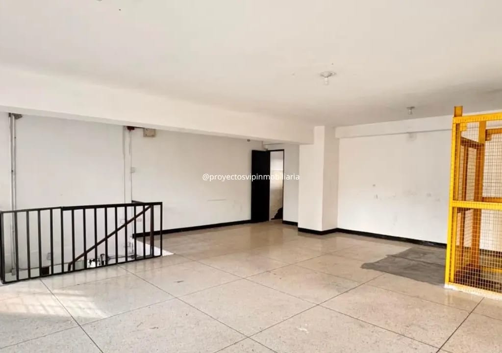 Local comercial en Puente Hierro, Caracas - 1