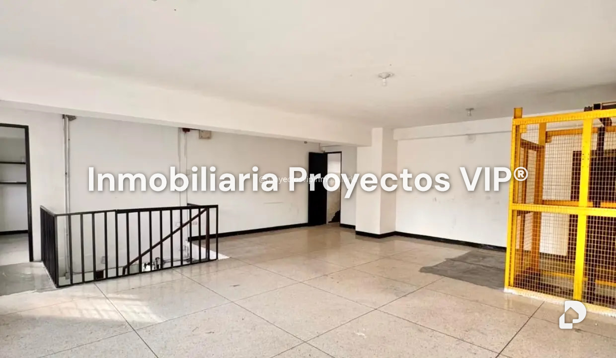 Local comercial en Puente Hierro, Caracas – 1