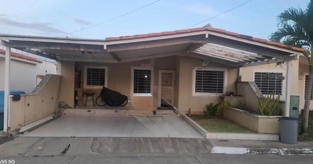 Casa en La Ensenada - 1