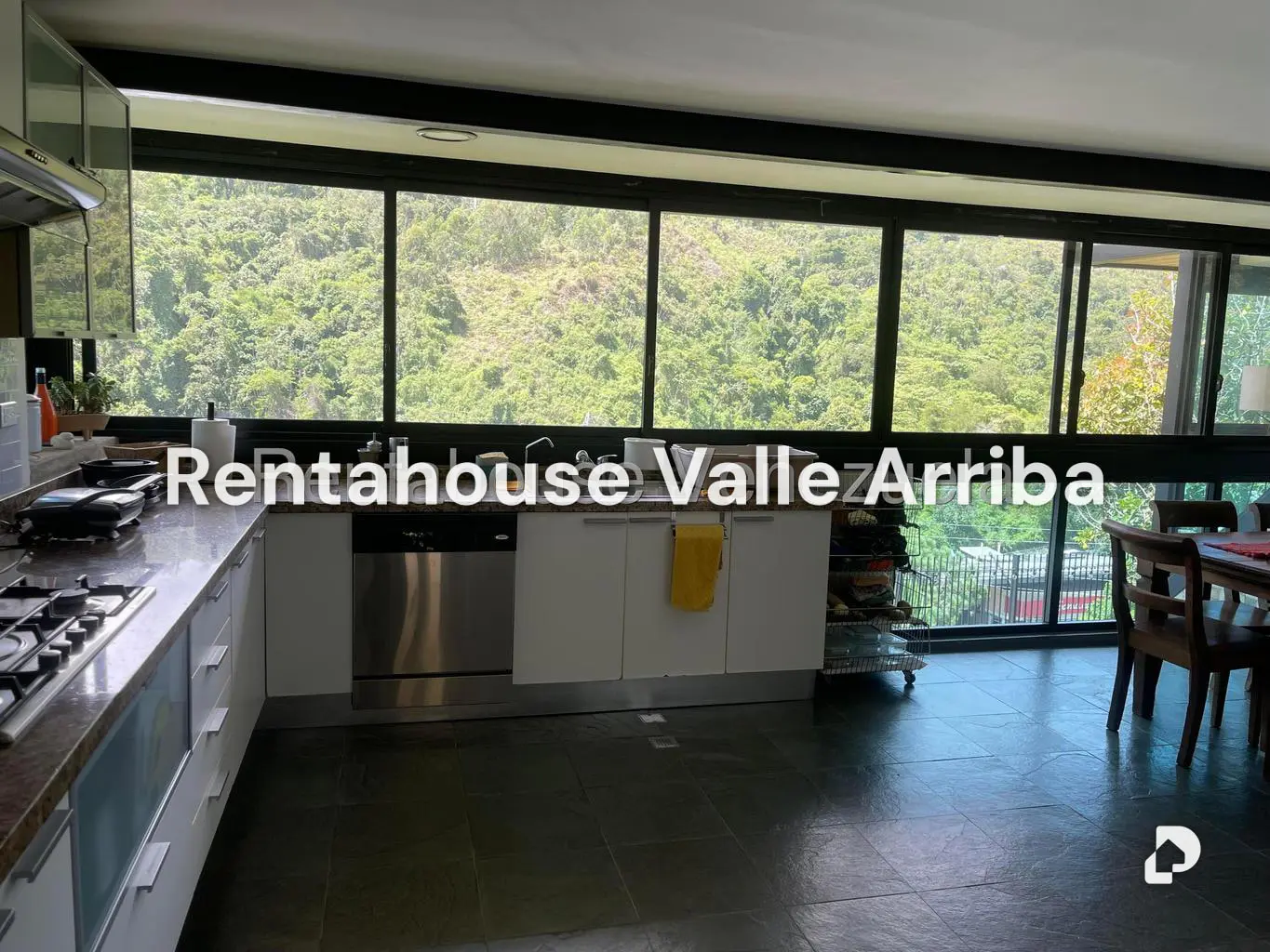 Casa en La Escondida, Caracas – 18