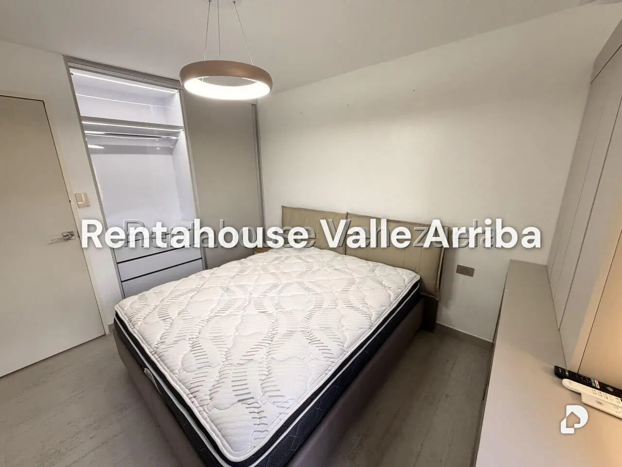 Apartamento en Santa Mónica, Caracas – 12