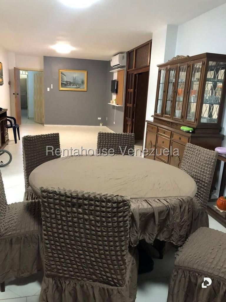 Apartamento en Los Palos Grandes, Caracas – 3