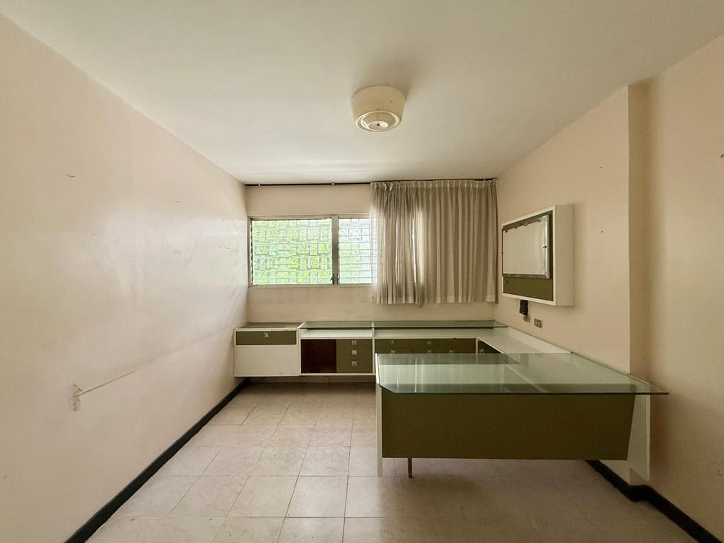 Oficina en San Bernardino, Caracas - 1