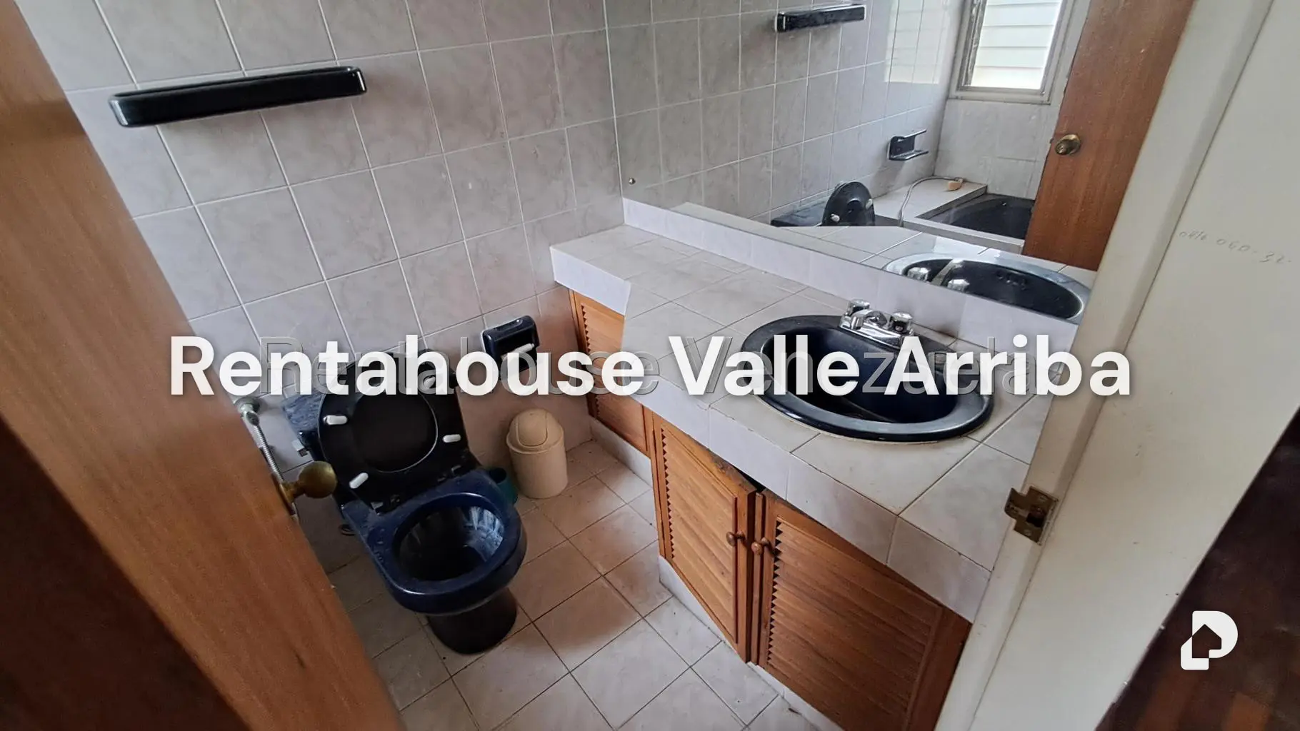 Apartamento en Los Chorros, Caracas – 23