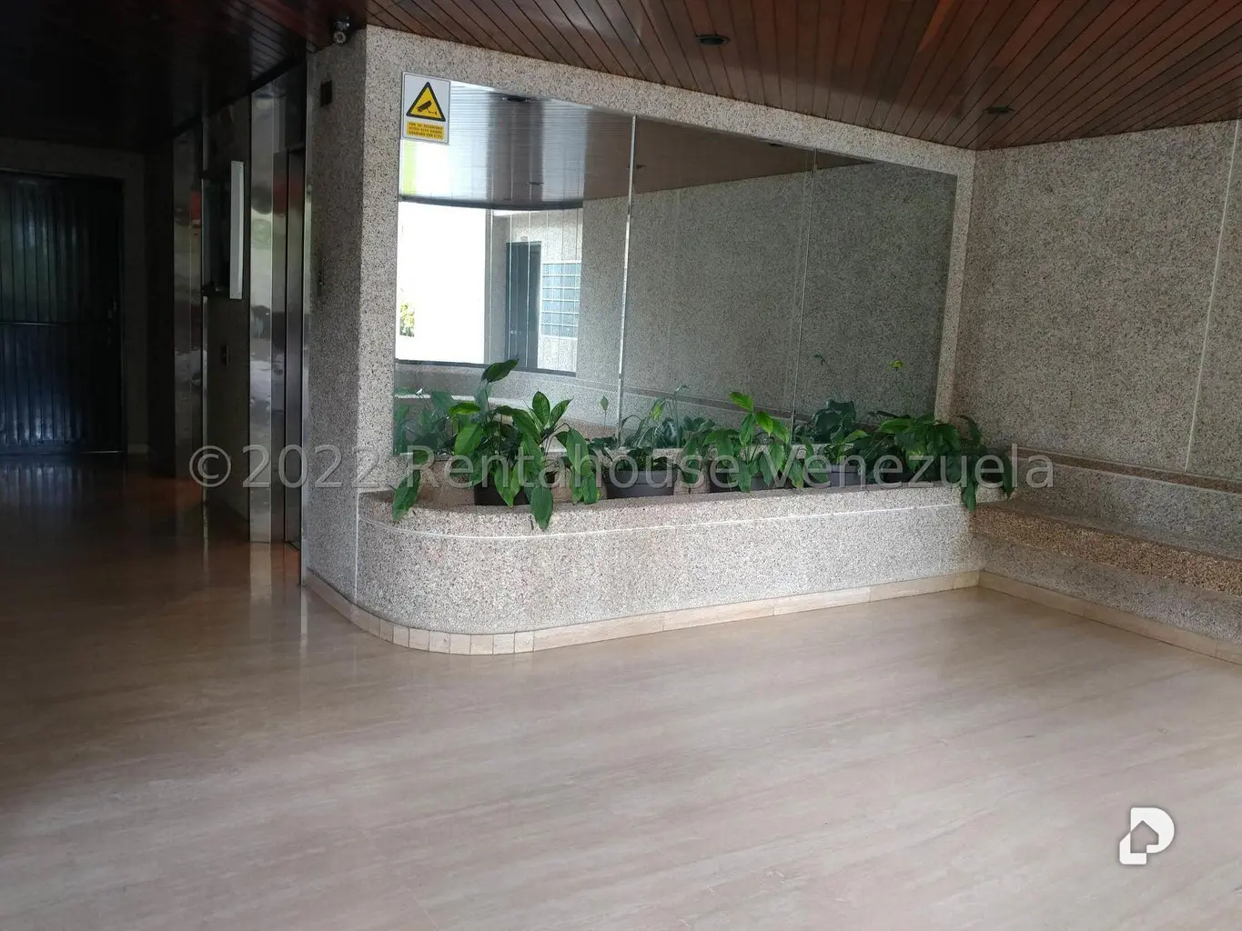 Apartamento en Manzanares, Caracas – 2