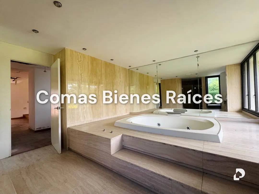 Casa en La Lagunita, Caracas – 13