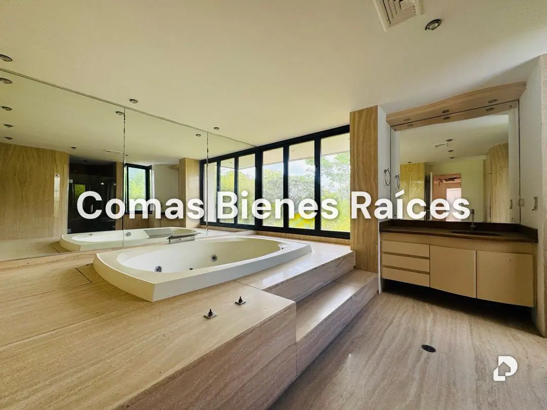 Casa en La Lagunita, Caracas – 14
