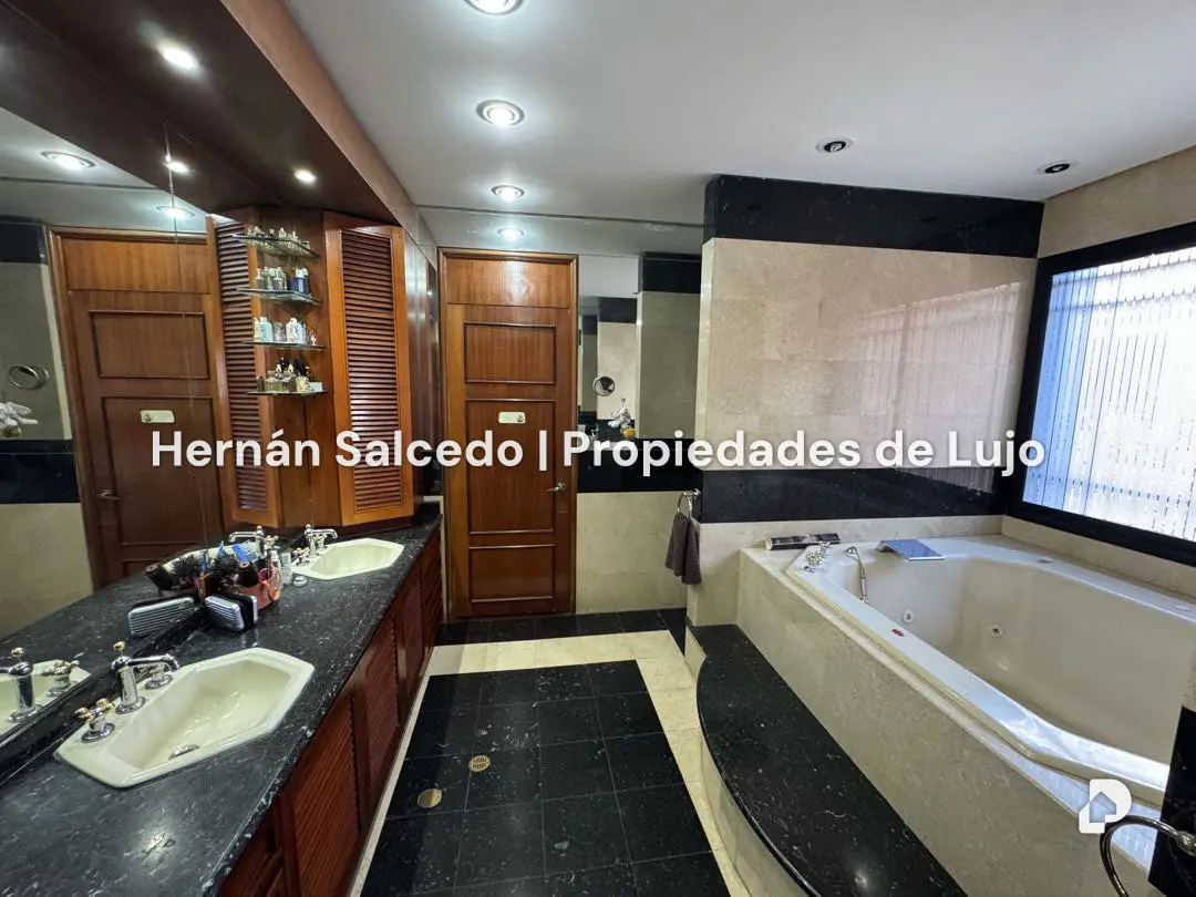 Casa en Los Chorros, Caracas – 17