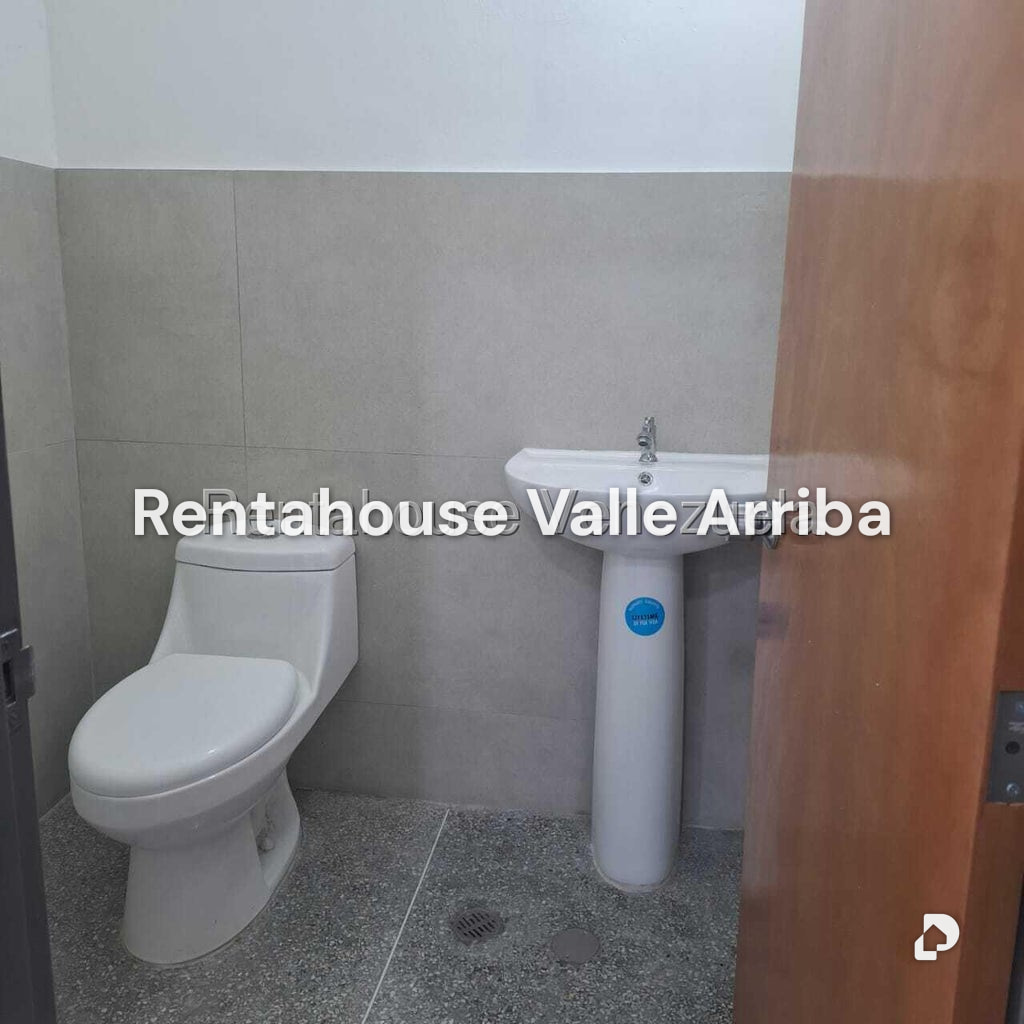 Local comercial en Parroquia La Candelaria, Caracas – 15