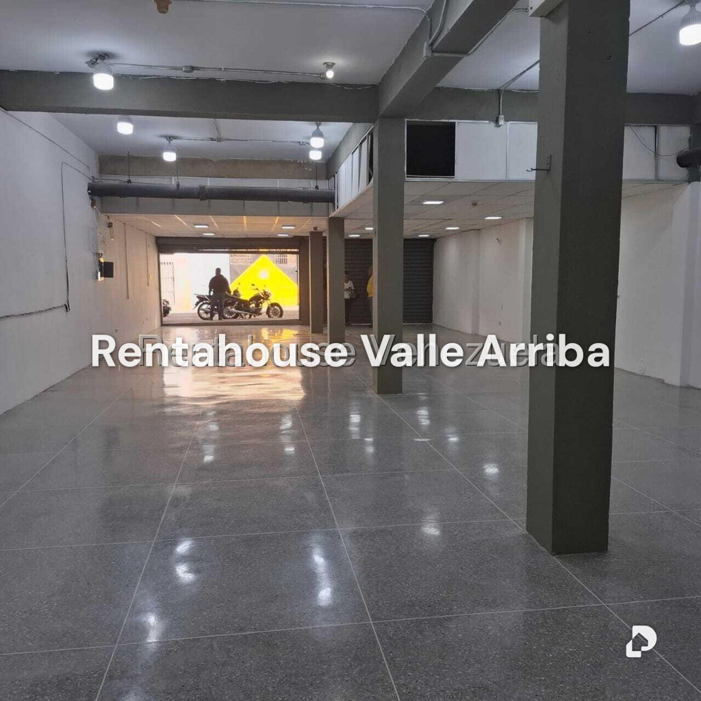 Local comercial en Parroquia La Candelaria, Caracas – 21