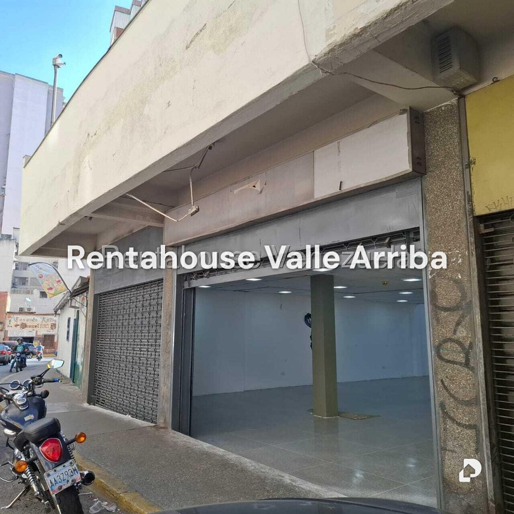 Local comercial en Parroquia La Candelaria, Caracas – 24