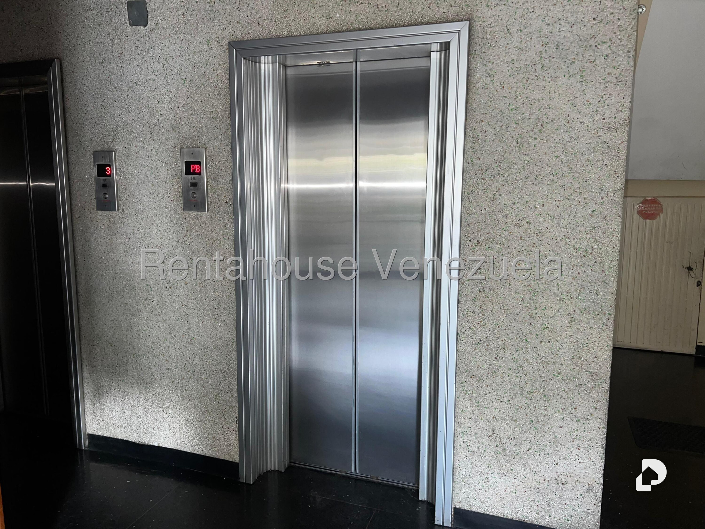 Apartamento en Santa Mónica, Caracas – 25