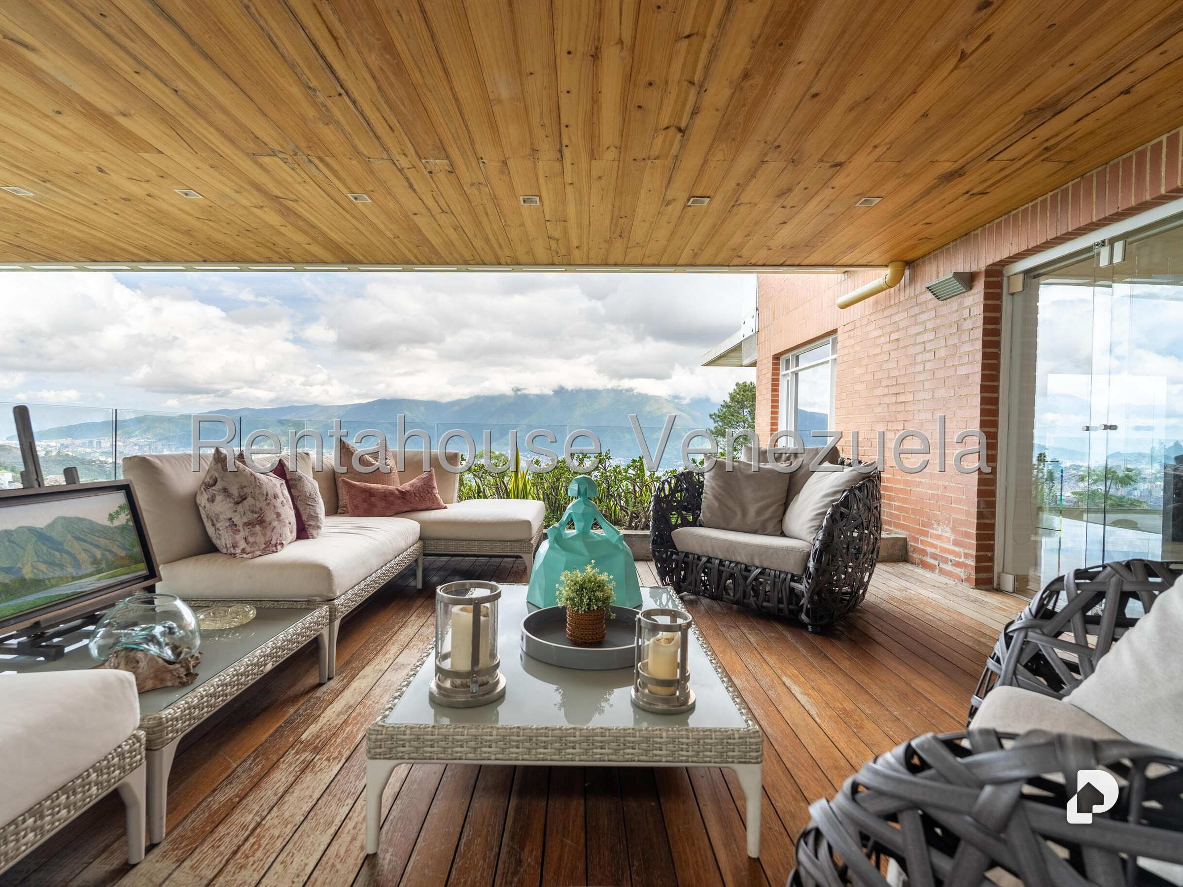 Casa en Alto Hatillo, Caracas – 35