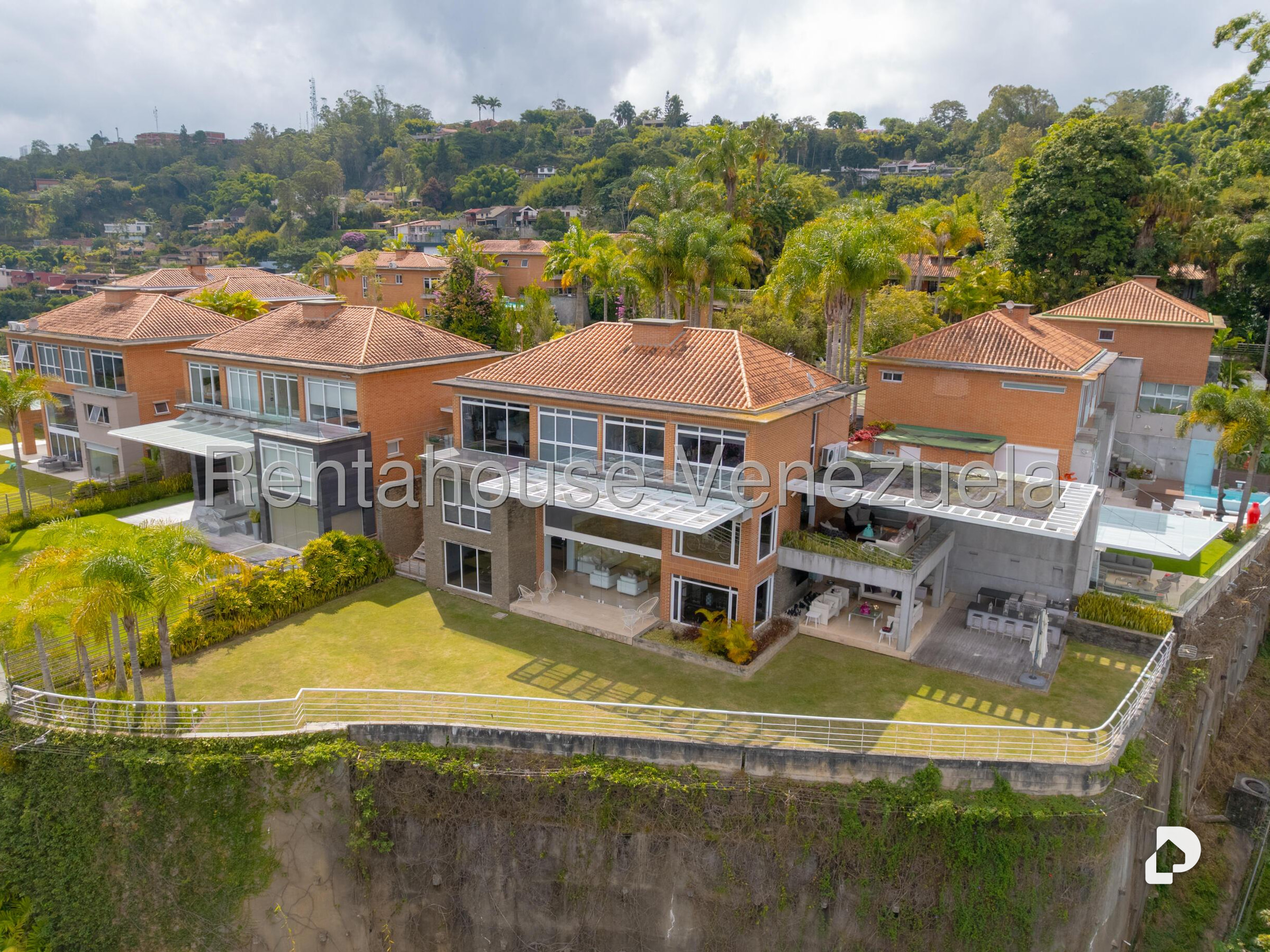 Casa en Alto Hatillo, Caracas – 44