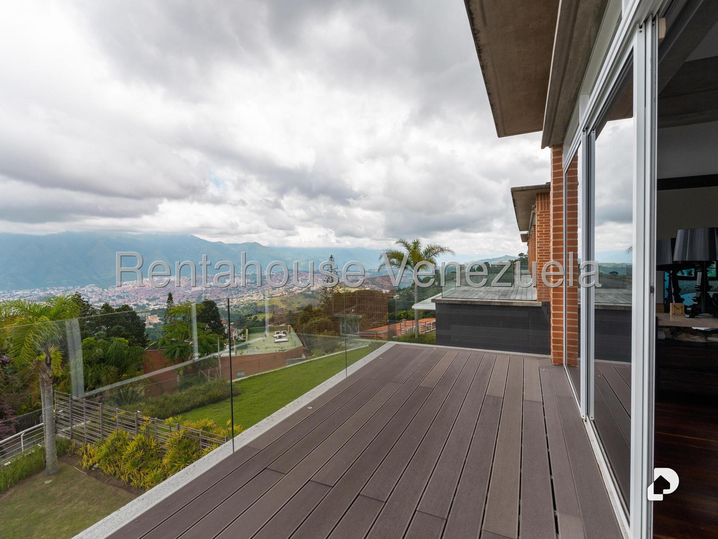 Casa en Alto Hatillo, Caracas – 28