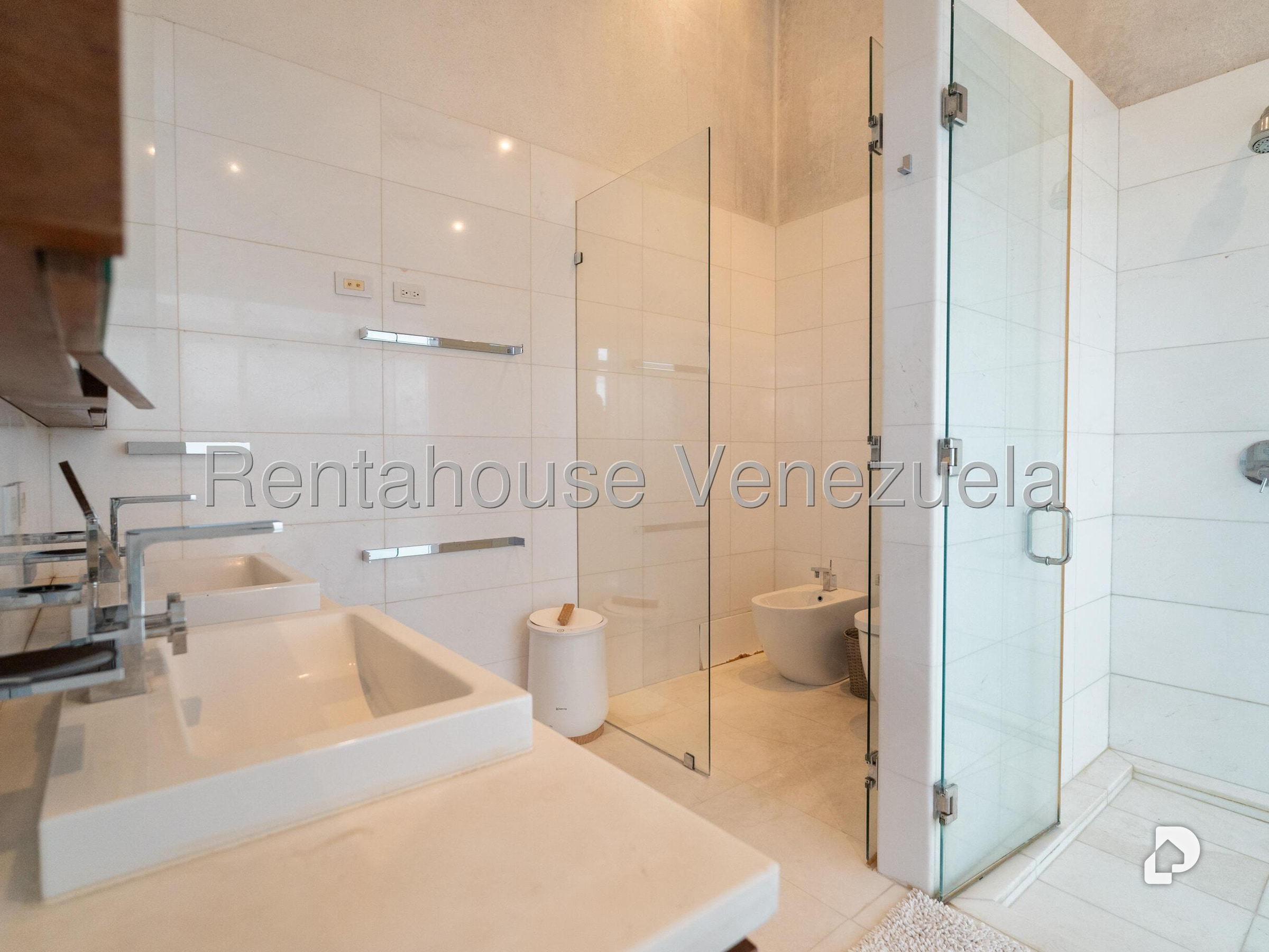 Casa en Alto Hatillo, Caracas – 12