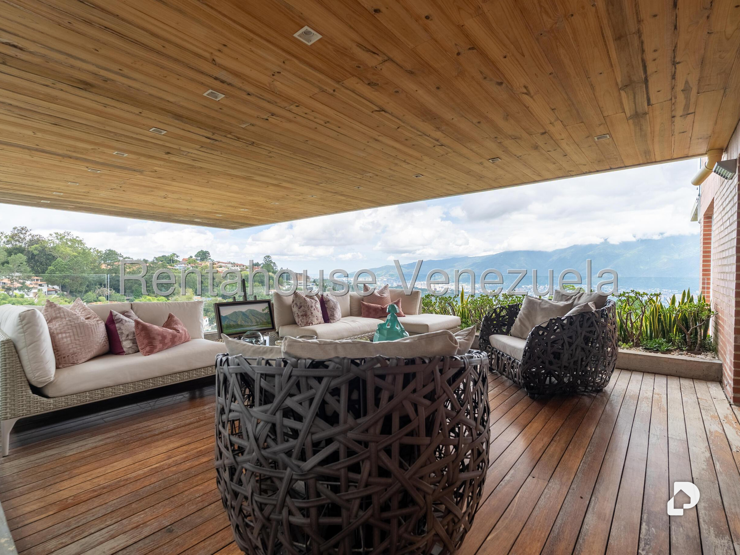 Casa en Alto Hatillo, Caracas – 36