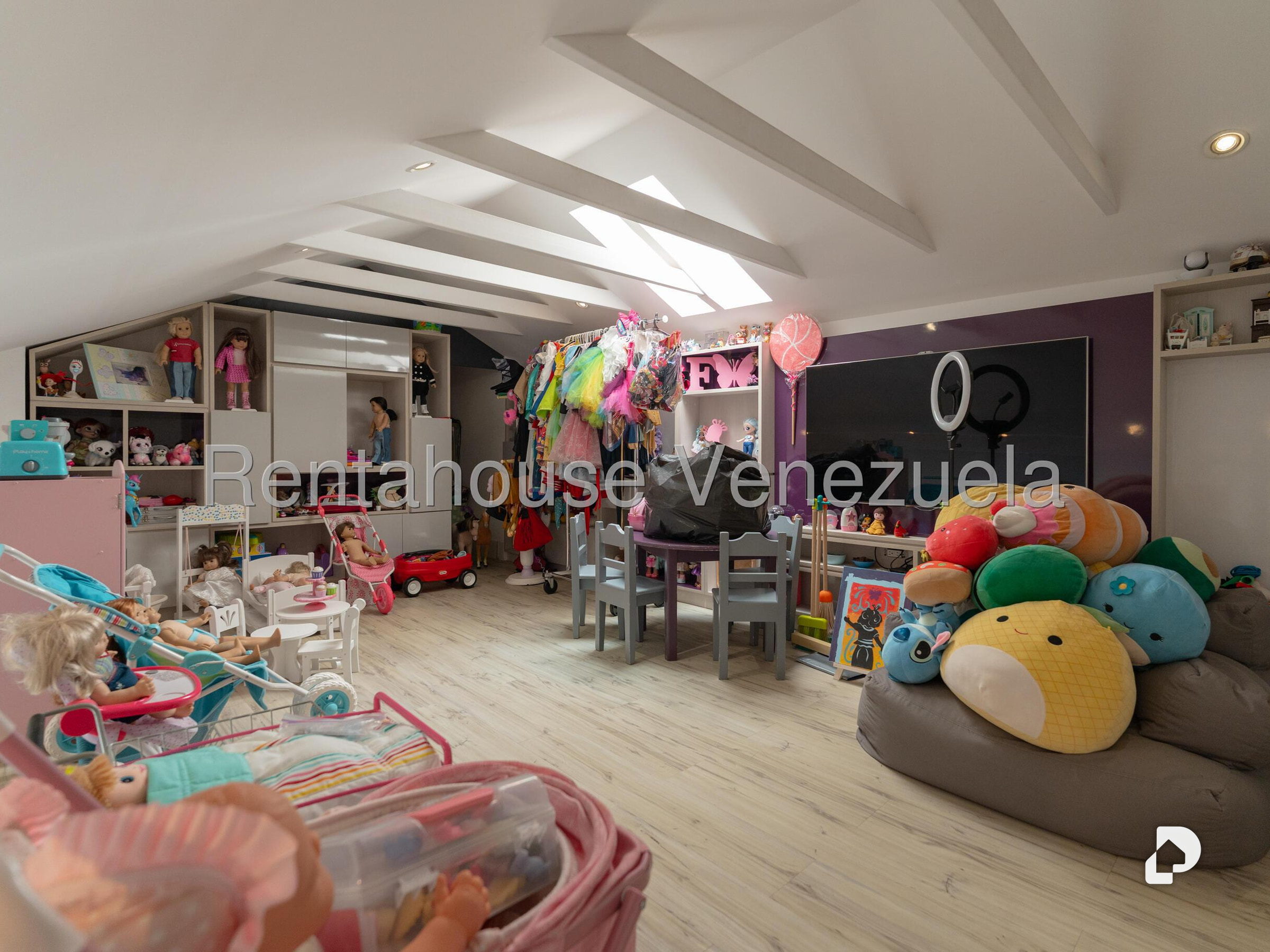 Casa en Alto Hatillo, Caracas – 18