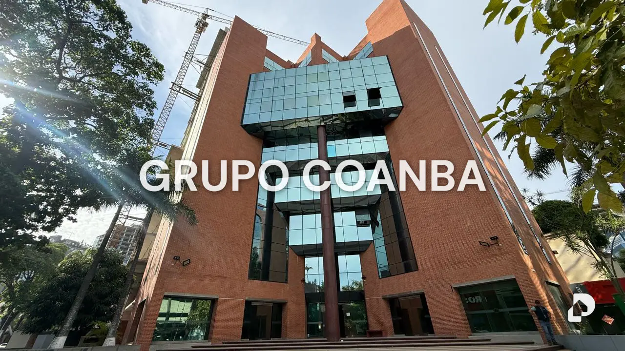 Building in Las Mercedes, Caracas – 1