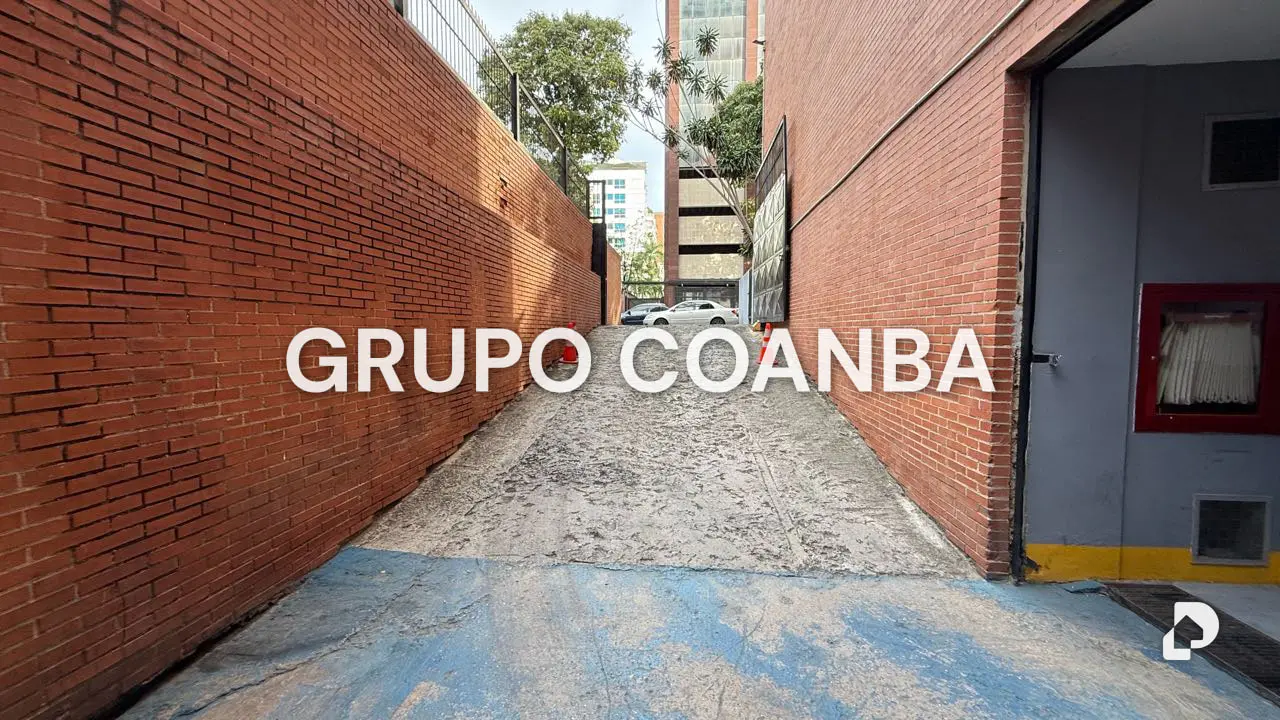 Building in Las Mercedes, Caracas – 14