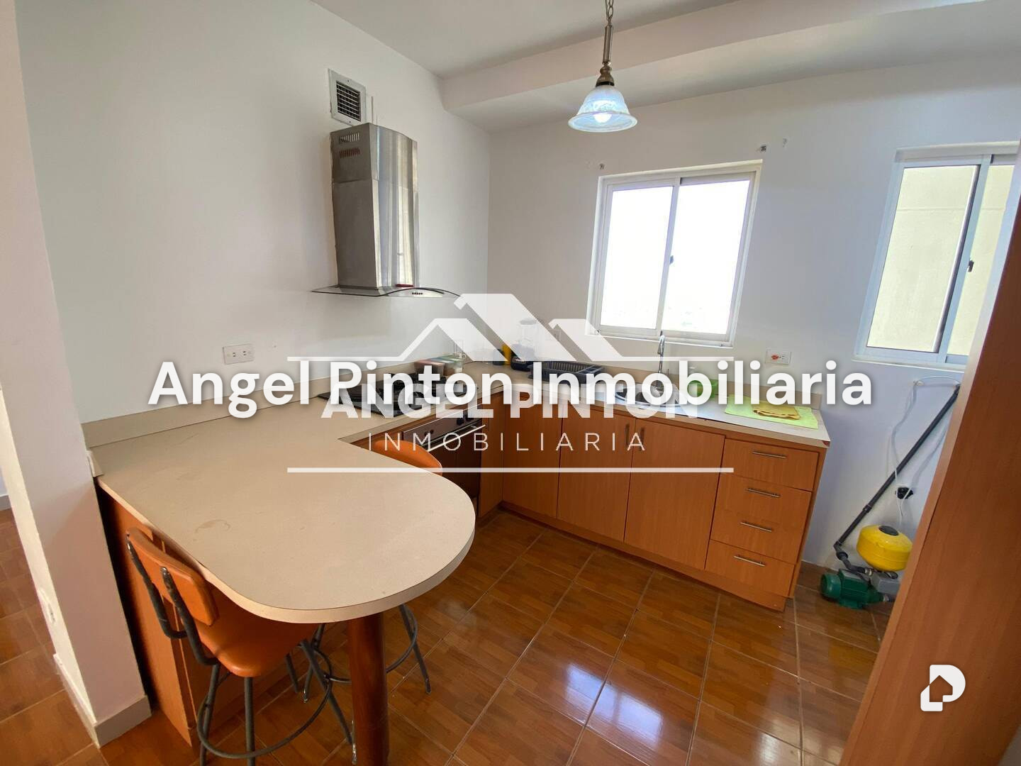 Apartamento en Avenida El Milagro, Maracaibo – 2
