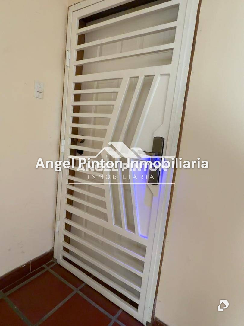 Apartamento en Avenida El Milagro, Maracaibo – 11