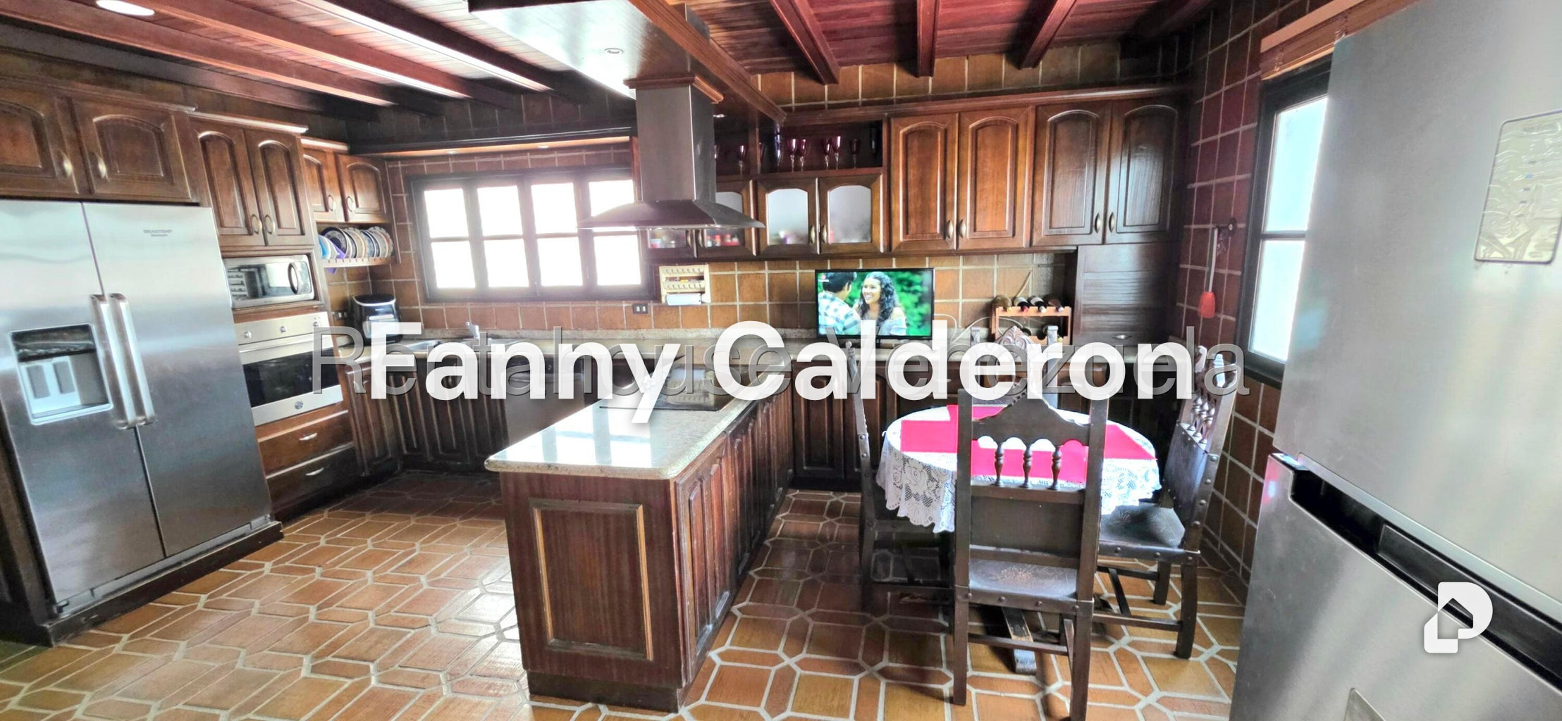 Casa en La Lagunita, Caracas – 12