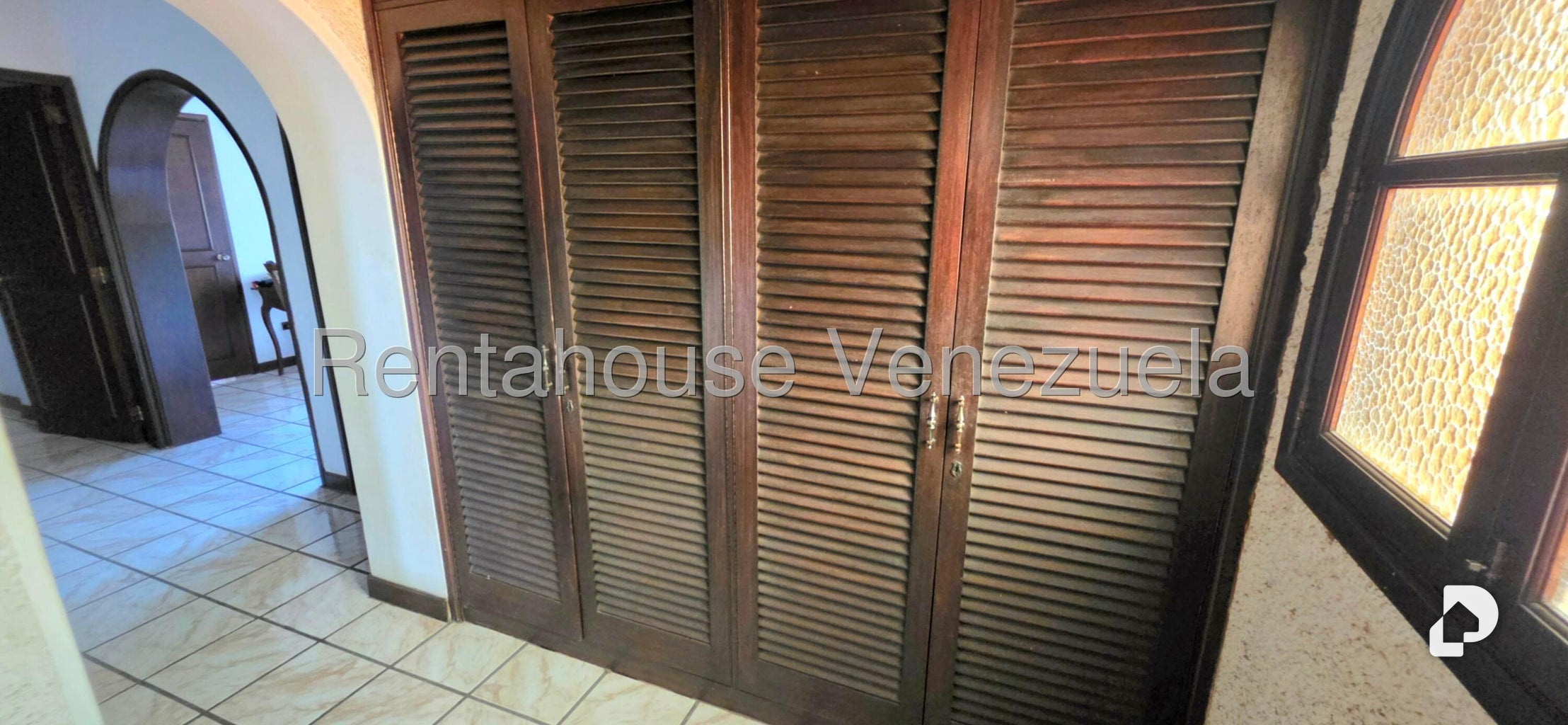 Casa en La Lagunita Country Club, Caracas