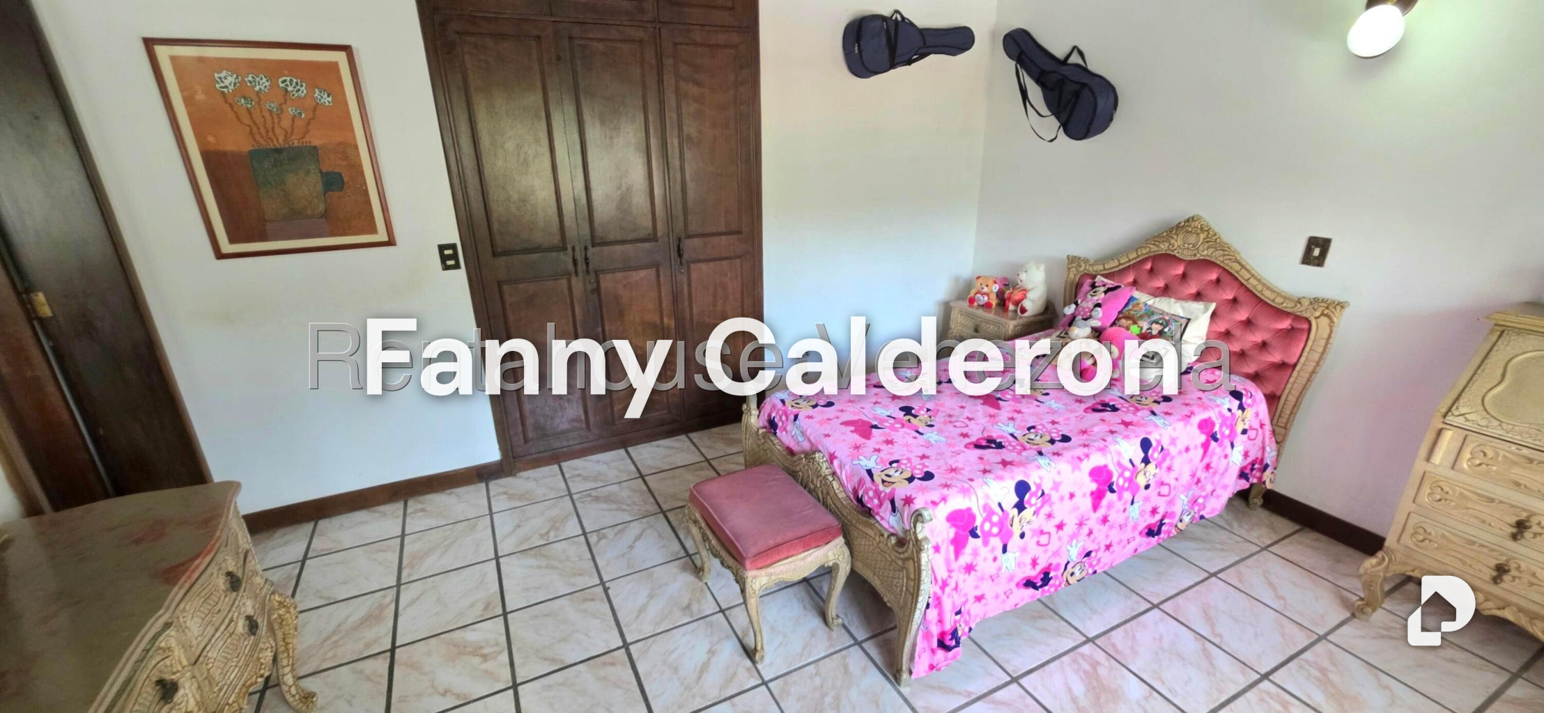 Casa en La Lagunita, Caracas – 25