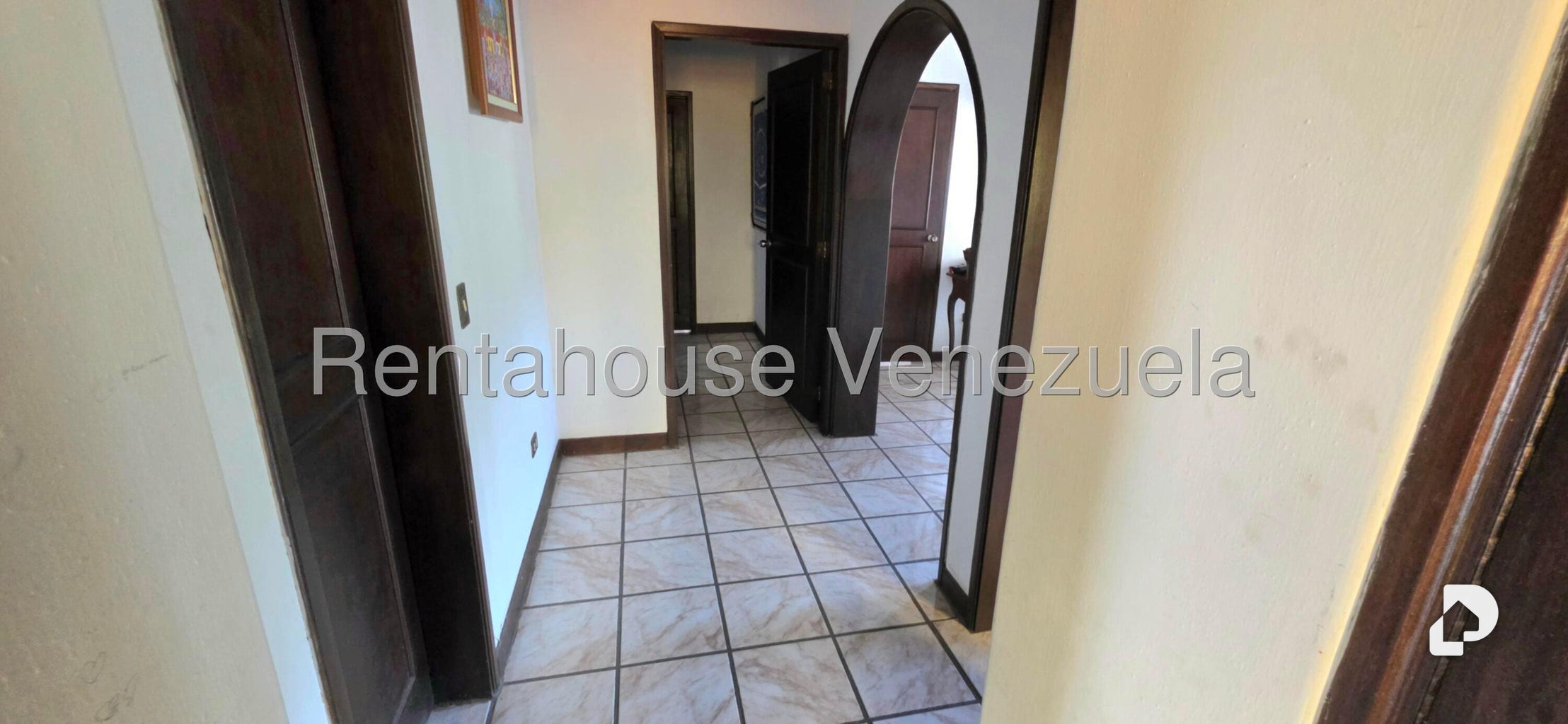 Casa en La Lagunita Country Club, Caracas