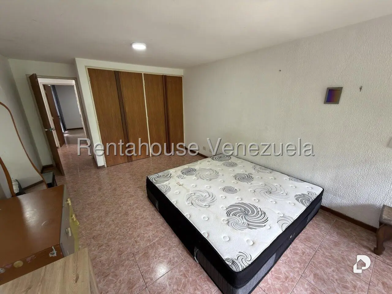 Townhouse en La Boyera, Caracas – 25
