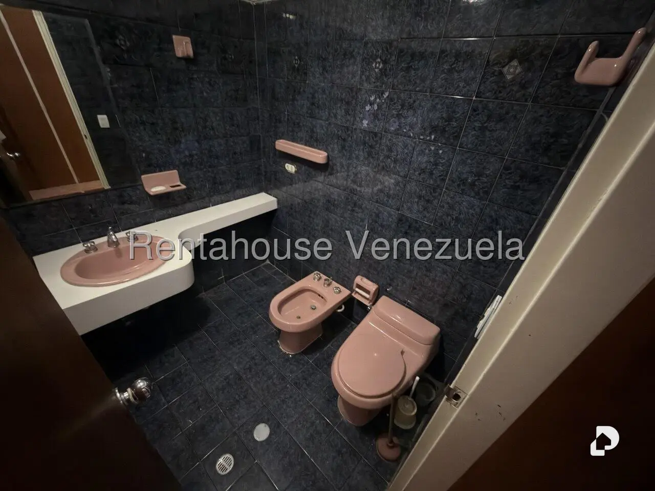 Townhouse en La Boyera, Caracas – 22