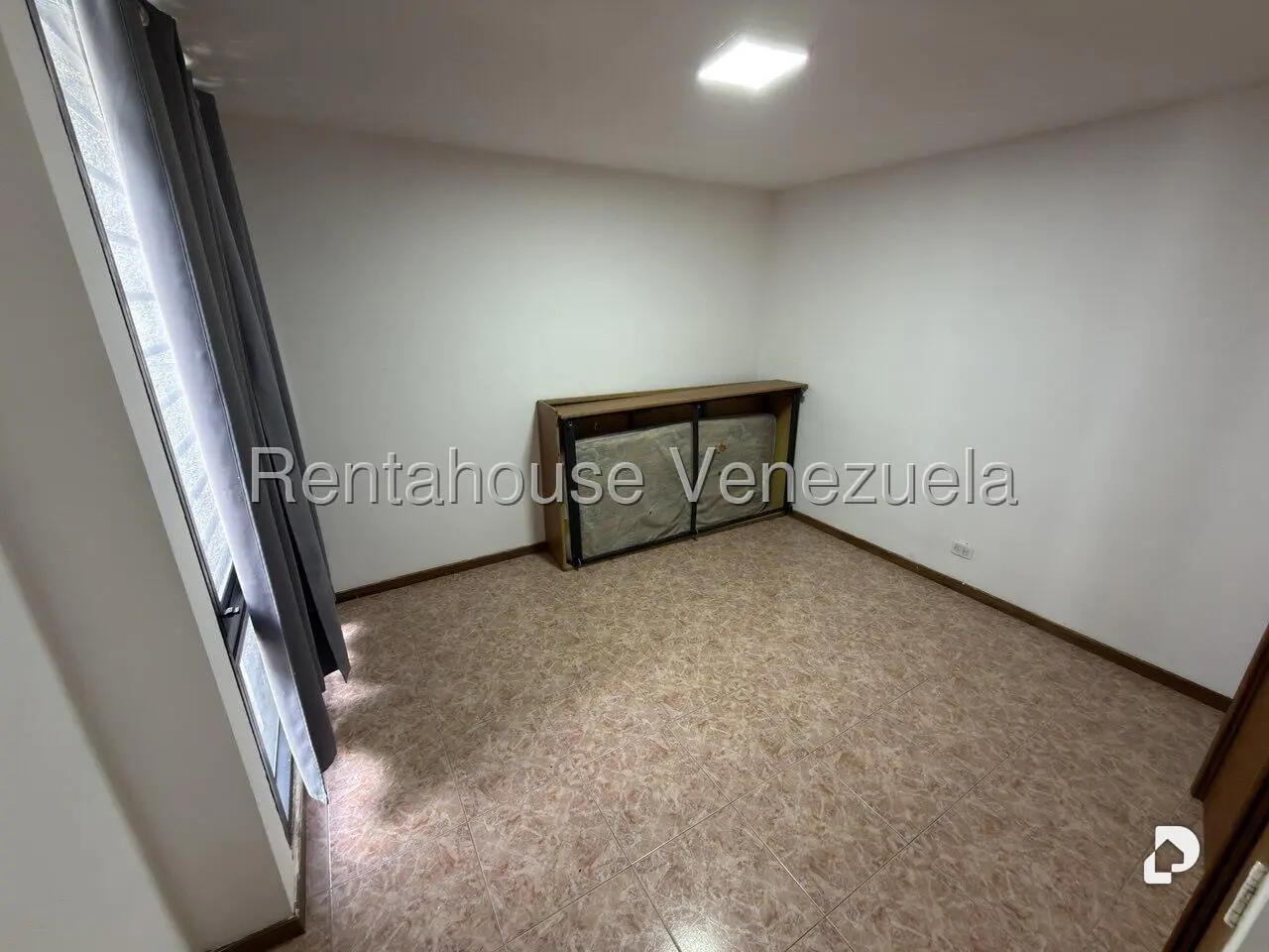 Townhouse en La Boyera, Caracas – 17