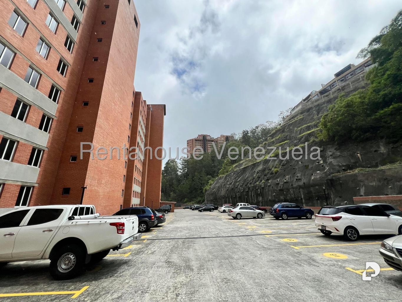 Apartamento en Colinas de La Tahona, Caracas – 3