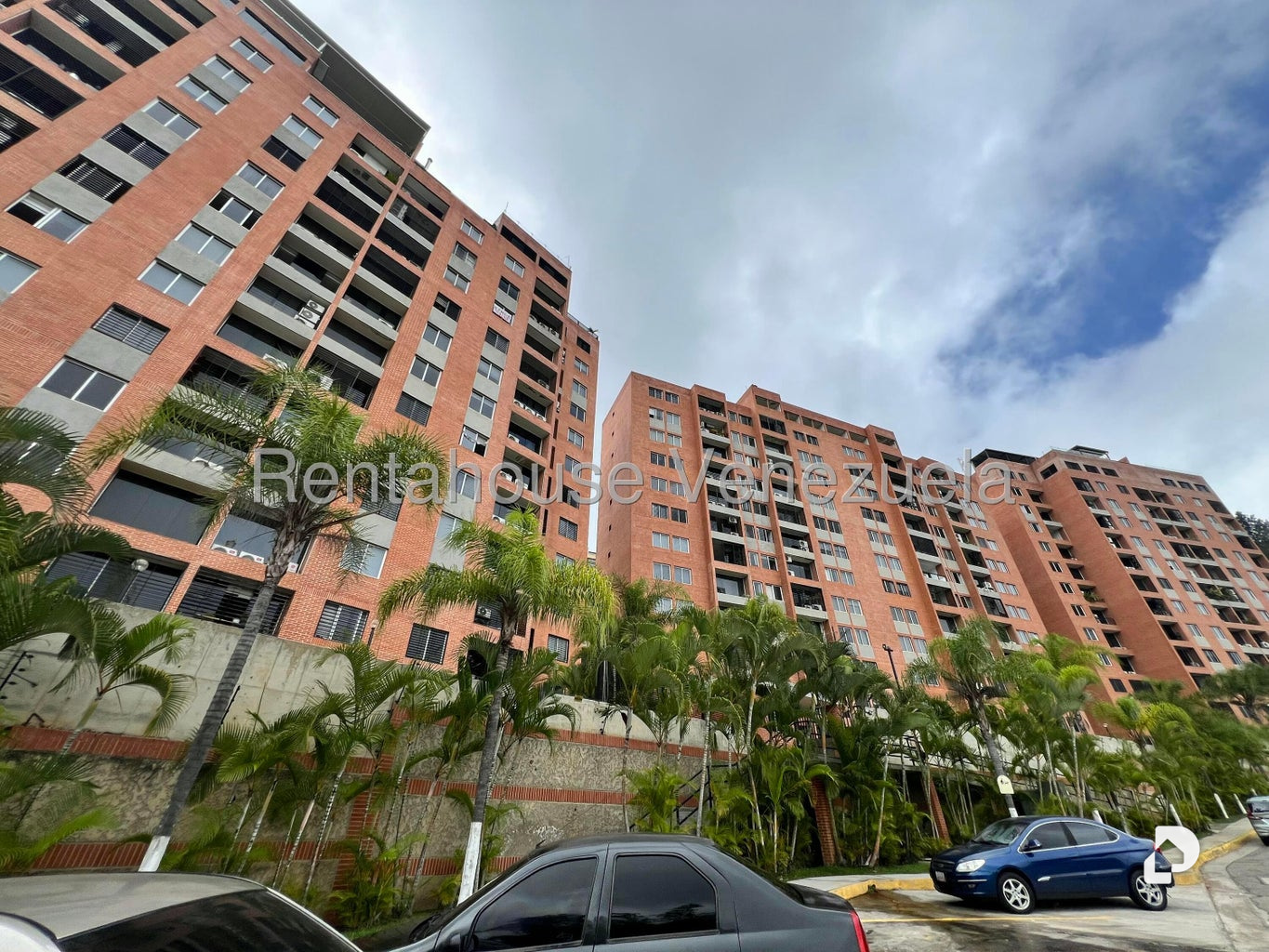 Apartamento en Colinas de La Tahona, Caracas – 1