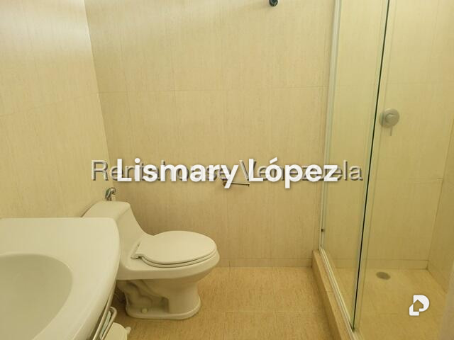 Apartamento en Los Palos Grandes, Caracas – 17