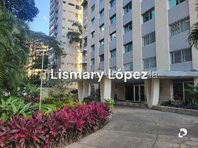 Apartamento en Los Palos Grandes, Caracas – 2