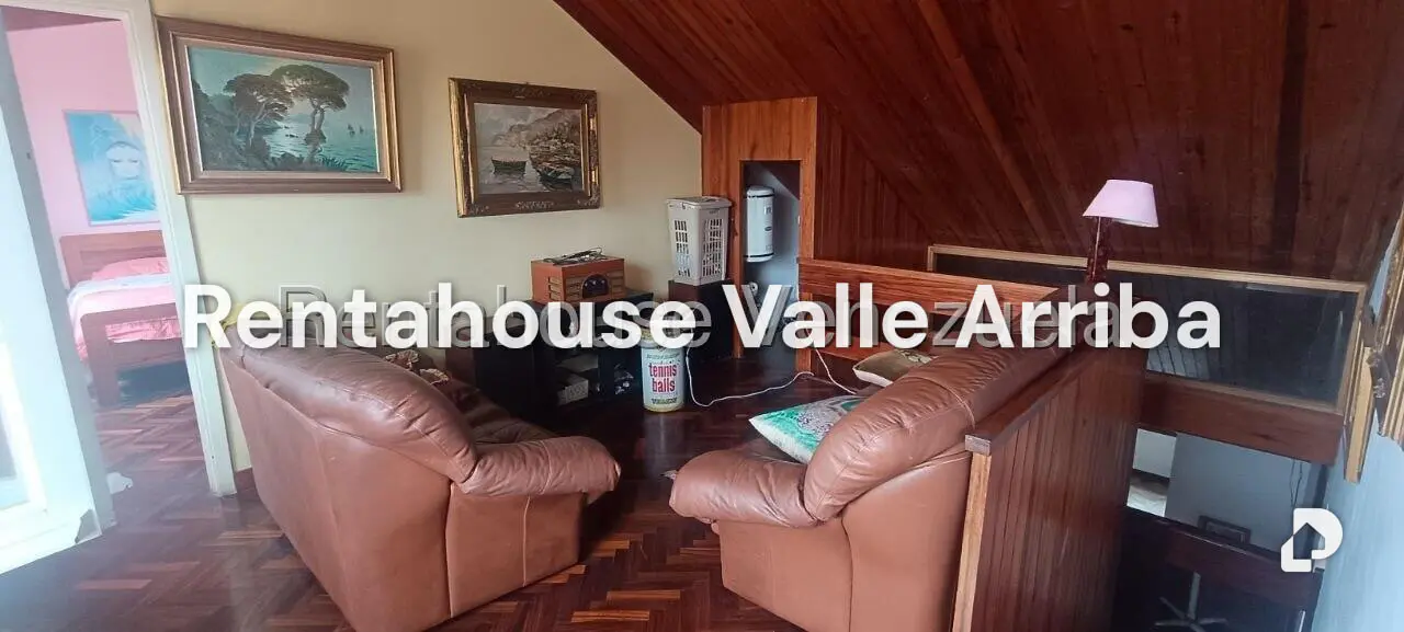 Casa en Lomas de Bello Monte, Caracas – 26