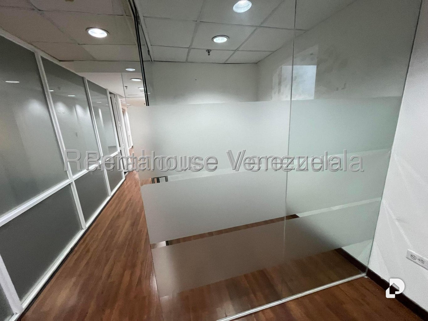Local comercial en El Bosque, Caracas – 10