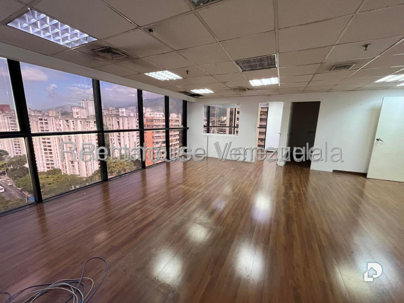 Local comercial en El Bosque, Caracas – 14