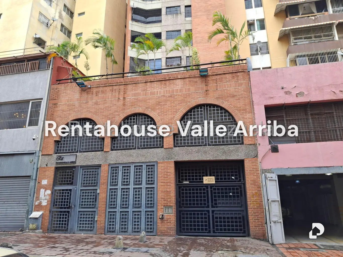 Local comercial en Parroquia La Candelaria, Caracas – 1