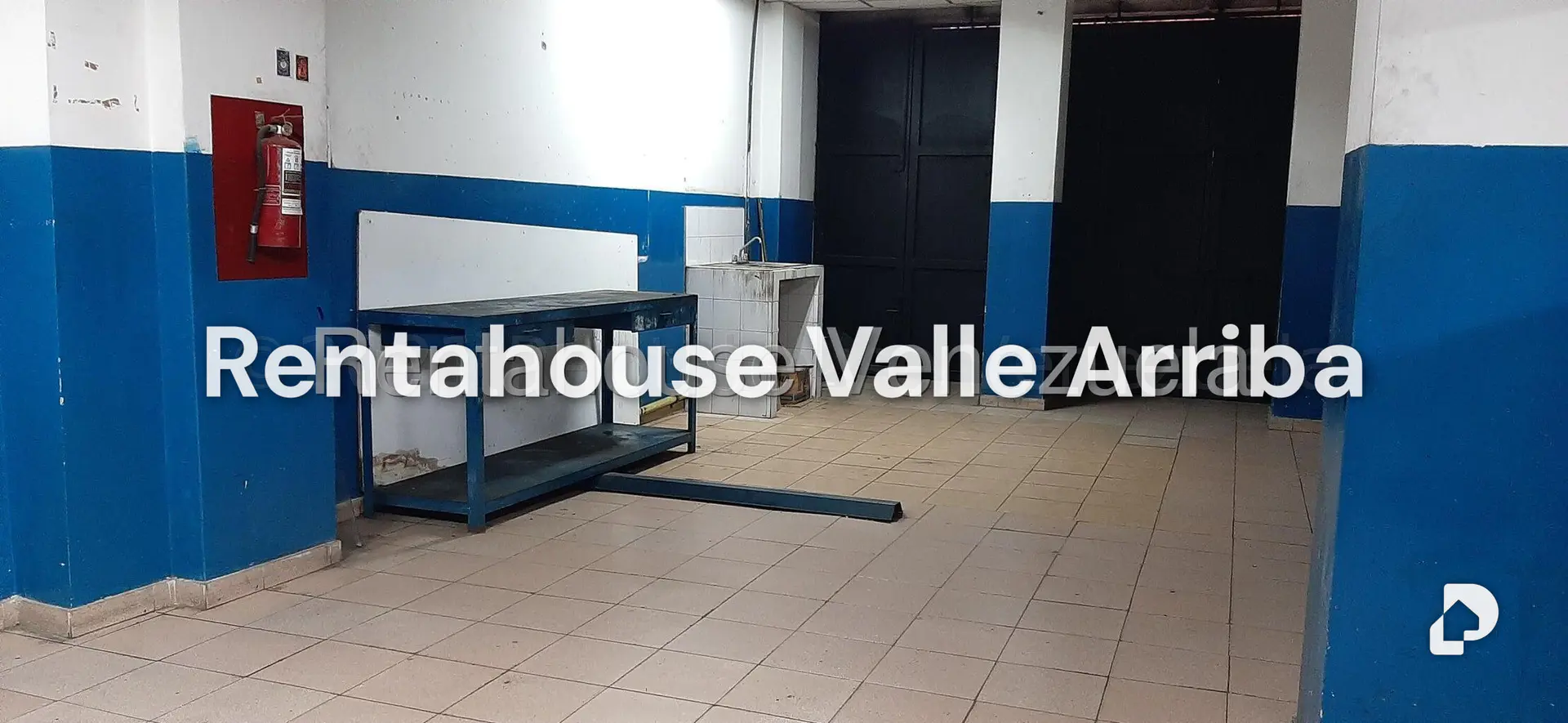 Local comercial en Parroquia La Candelaria, Caracas – 7