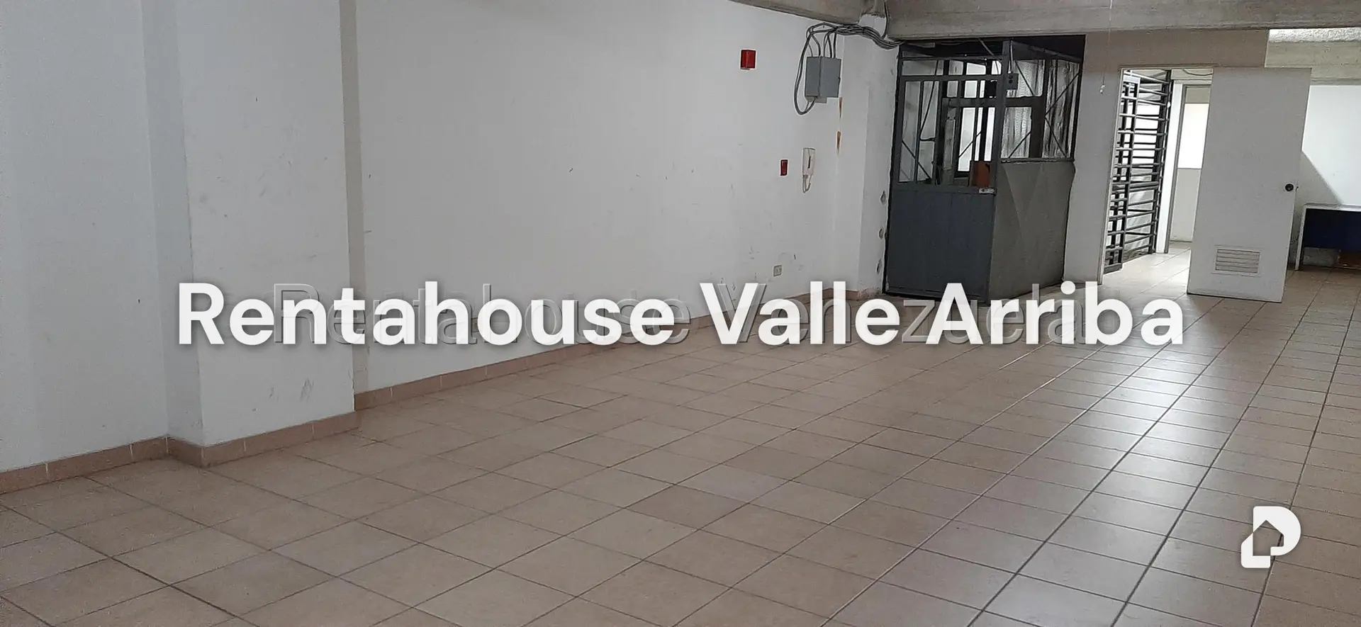 Local comercial en Parroquia La Candelaria, Caracas – 22
