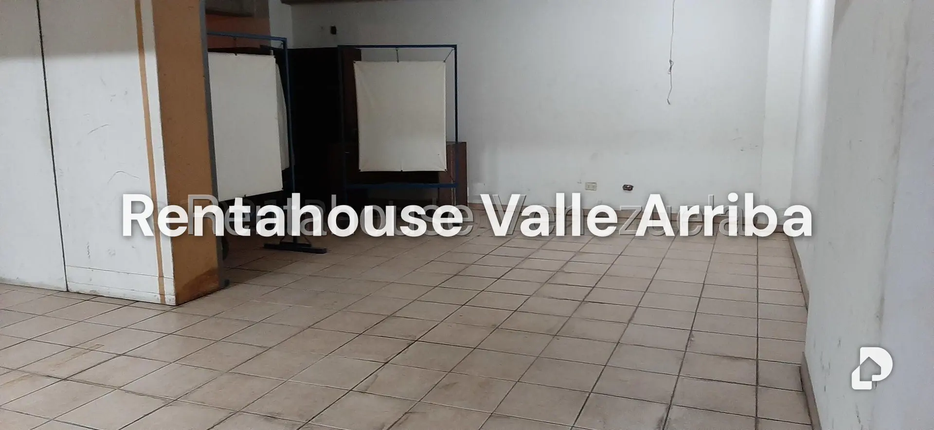 Local comercial en Parroquia La Candelaria, Caracas – 16