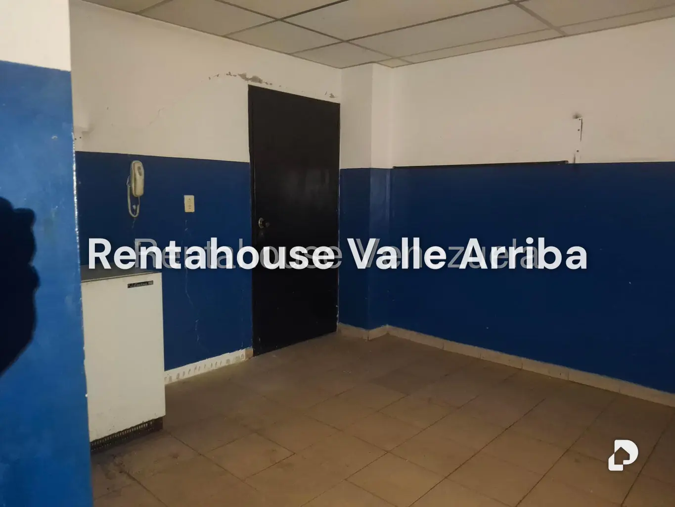 Local comercial en Parroquia La Candelaria, Caracas – 30
