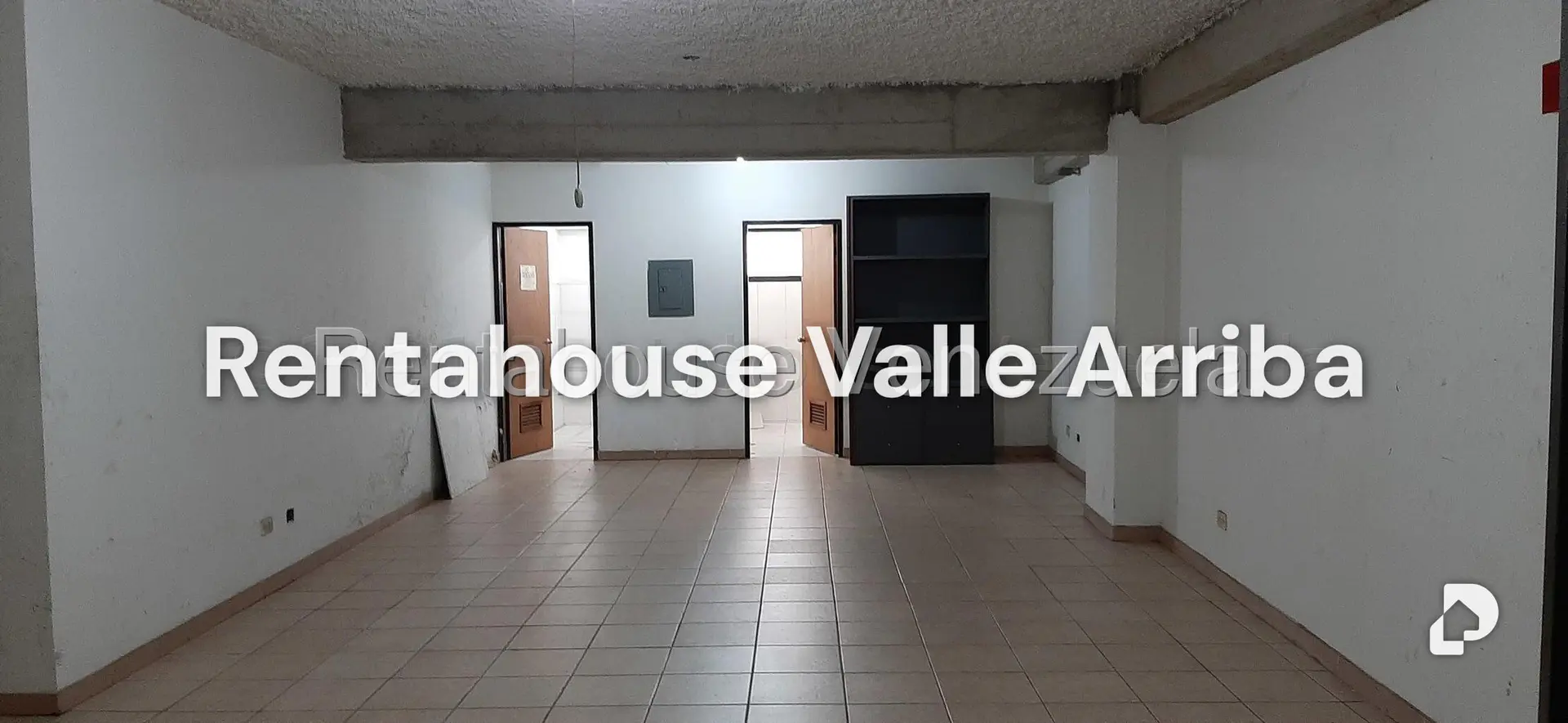 Local comercial en Parroquia La Candelaria, Caracas – 10