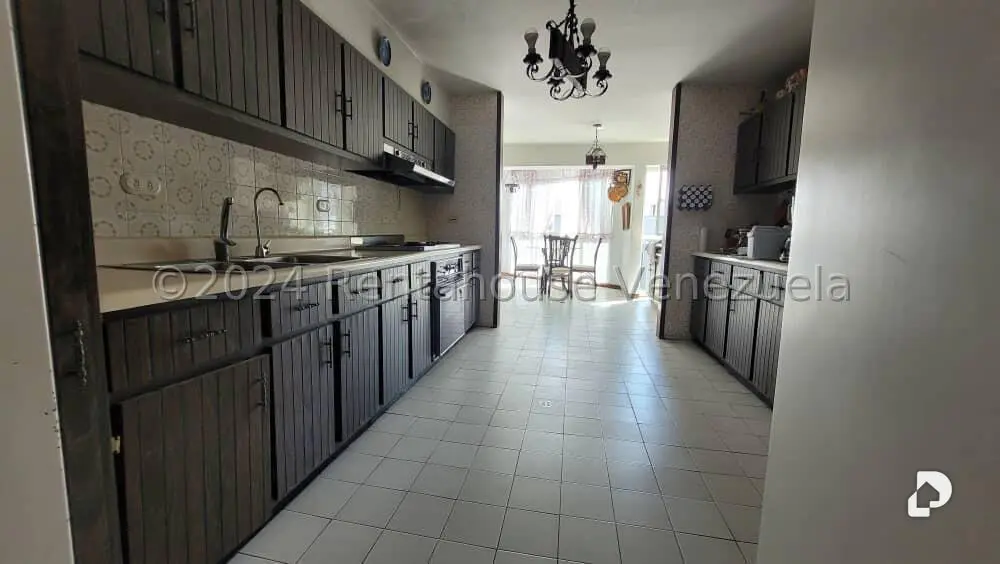 Apartamento en Cumbres de Curumo, Caracas – 13