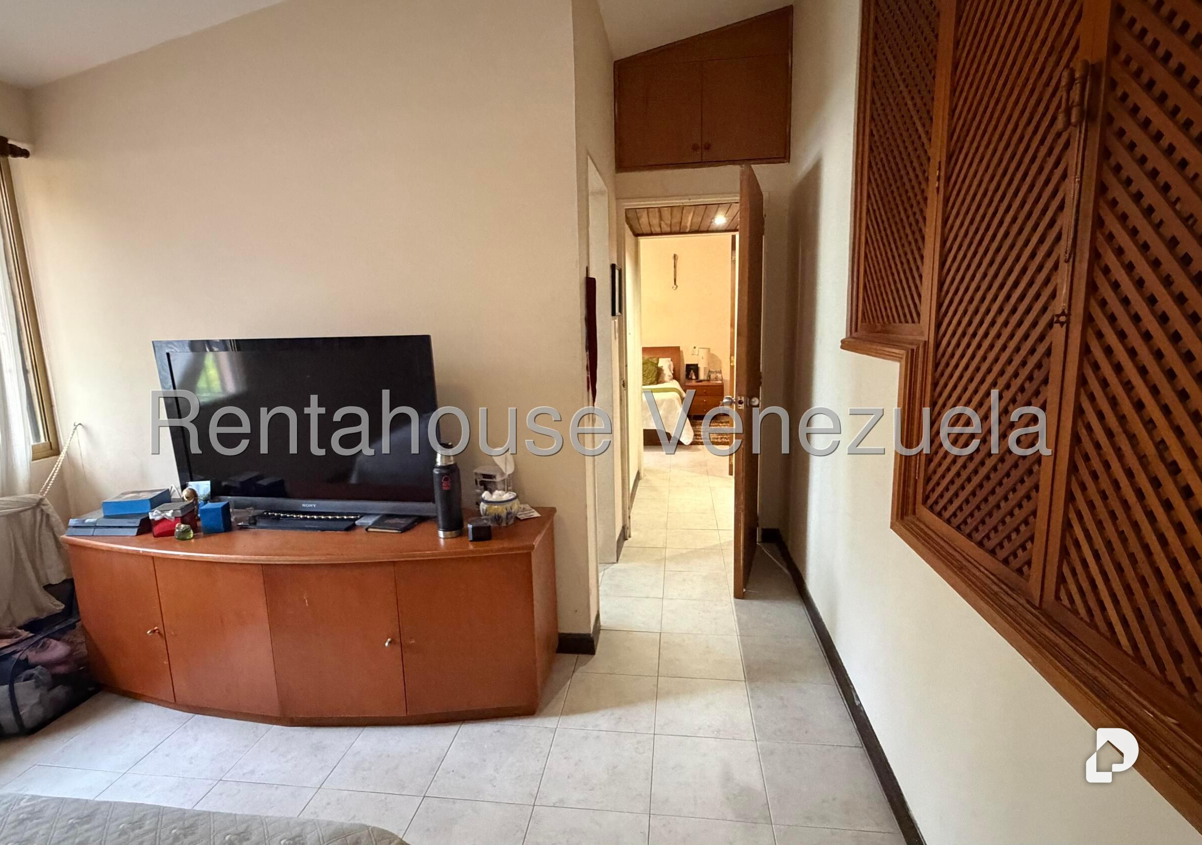 Apartamento en La Bonita, Caracas – 24